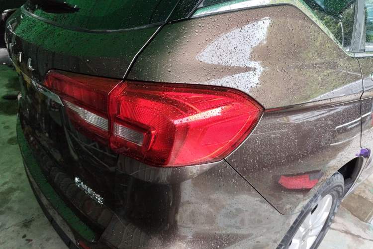 Used Haval M6 2018 Revised Version 1.5T DCT Two-Wheel Drive Elite Edition