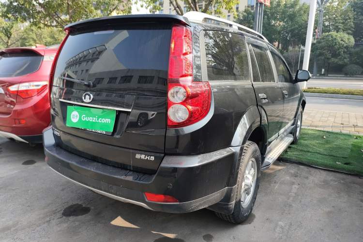 Used Haval H5 Classic 2012 ZhiZun Edition Green & Quiet 2.0T Manual Two-Wheel Drive Comfortable Model
