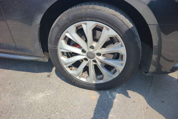 Used Audi A4L 2019 40 TFSI Ambition China VI