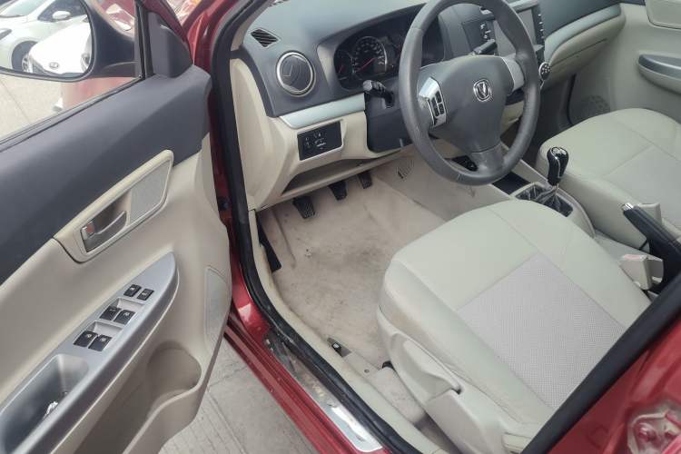 Used Changan Alsvin V5 2012 1.5L Manual Sport Version China IV Standard
