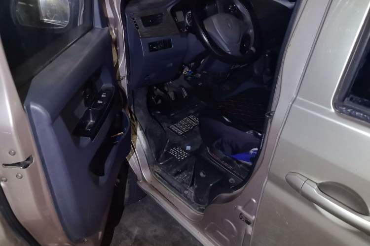 Used Jinbei Hiace X30 2013 1.3L Standard Version Driver Seat