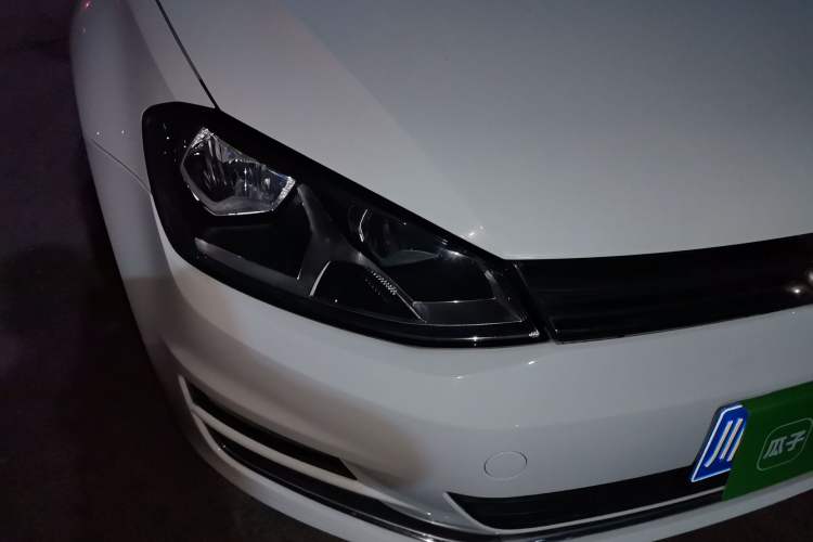 Used Volkswagen Golf 2016 230TSI Automatic Comfort Version
