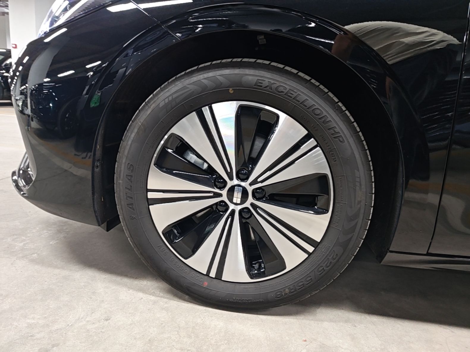 Geely Galaxy A7 2025 Model EM-i 150km Prestige Edition — снимка 10