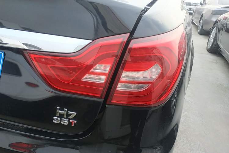 Used Hongqi H7 2018 2.0T Elite Edition
