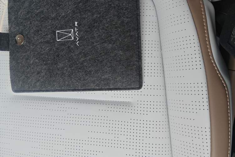 Used Avatr 07 2024 Max Extended-Range Edition Vehicle Key