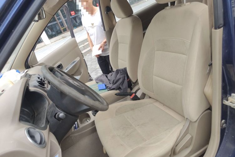 Used Wuling Hongguang 2014 1.2L Base Model China IV Left Front Seat