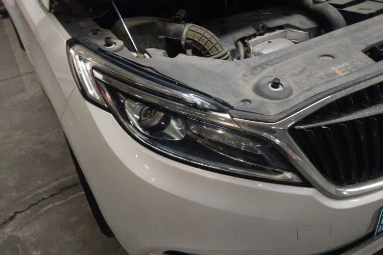 Used Buick GL8 2018 ES 28T Comfort Model China VI Standard
