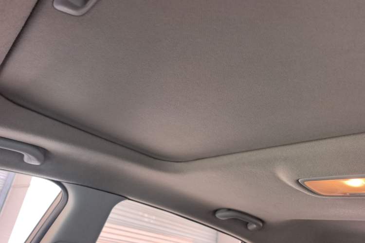 Used Hyundai ix35 2013 2.0L Automatic Two-Wheel Drive Smart GLS China IV Standard