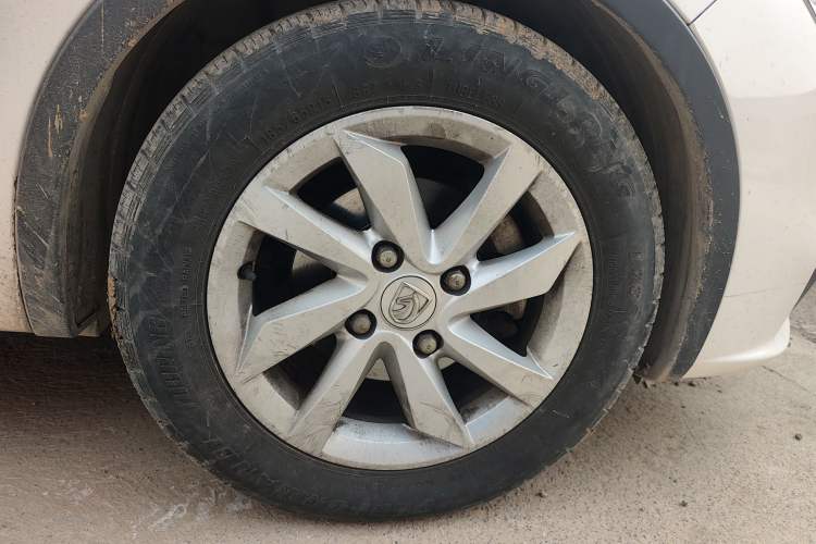 Used Baojun 310W 2017 1.5L Manual Fashion Model China V
