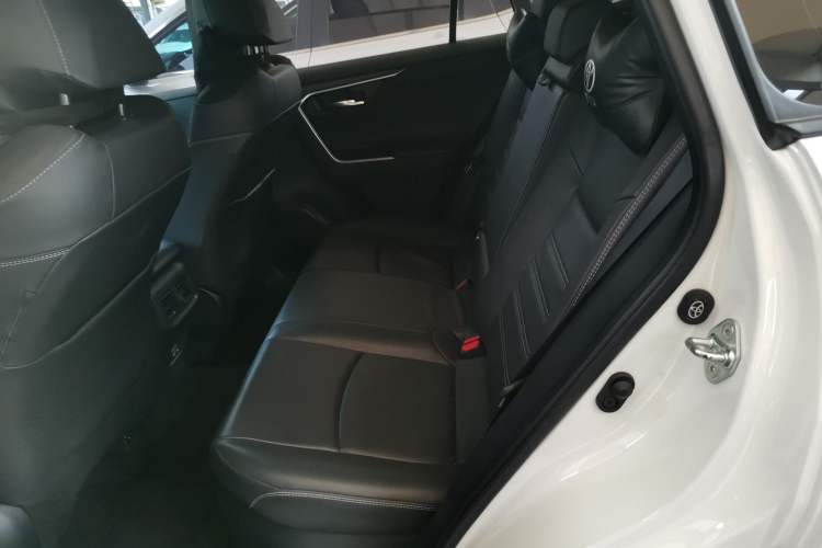 Used Toyota RAV4 2023 Dual-Engine 2.5L E-CVT Four-Wheel Drive Elite Plus Edition