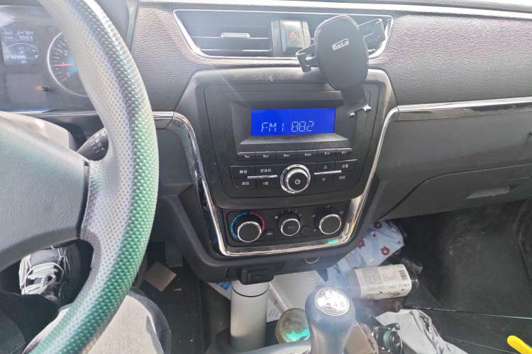 Used Jinbei Hiace X30 2021 1.5L Wealthy Edition Bus China VI Standard SWC15M Audio And AC Panel