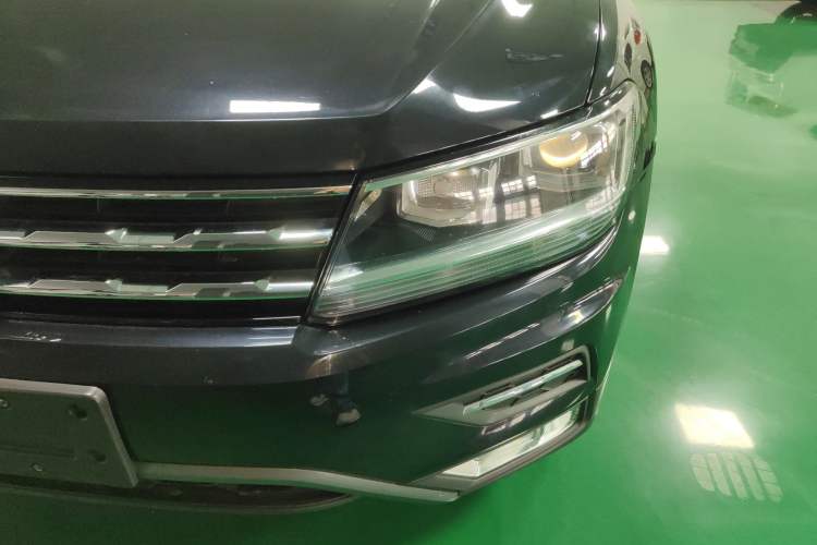 Used Volkswagen Tiguan L 2018 330TSI Automatic Two-Wheel Drive Luxury Edition Left Front Headlight