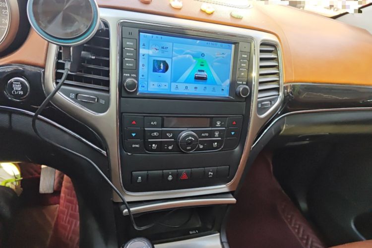 Used Jeep Grand Cherokee 2012 3.6L Flagship Navigation Edition
