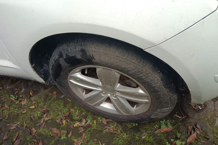 Used Geely Auto GX7 2013 2.0L Automatic Prestige Edition
