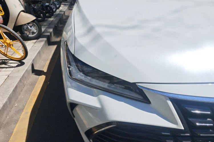 Used Toyota Avalon 2023 2.0L Luxury Edition Right Front Headlight