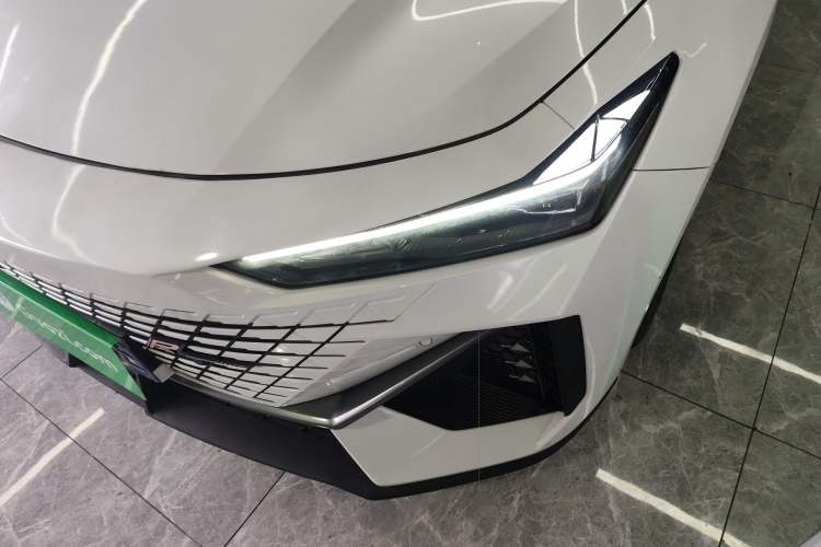 Used CHANGAN UNI-V 2023 1.5T Prestige Model Left Front Headlight