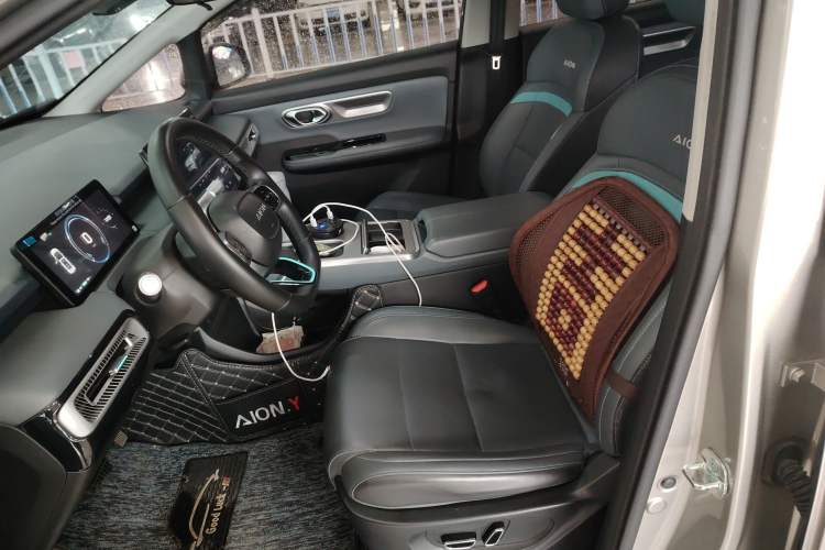 Used AION Y 2023 Younger Star Edition
