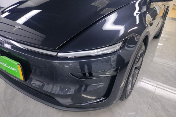 Used Tesla Model Y 2025 Long-Range All-Wheel Drive First Edition