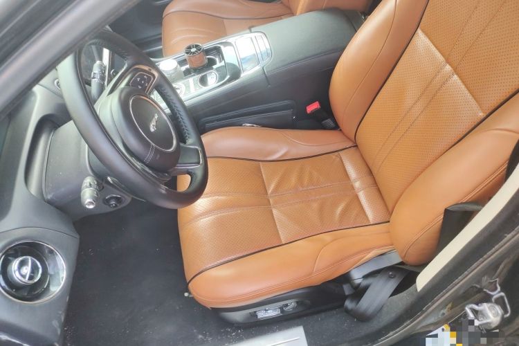 Used Jaguar XJ 

