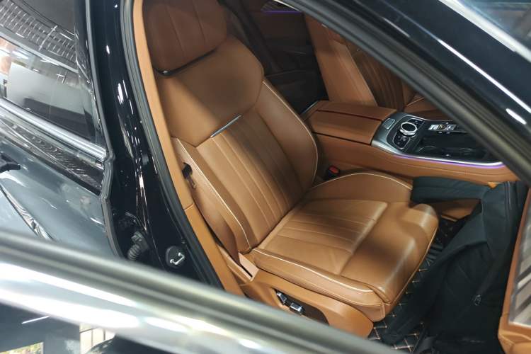 Used Hongqi H9 2022 2.0T Smart Connect Flagship Edition