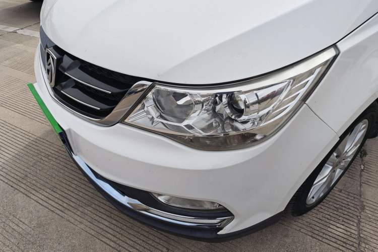 Used Baojun 730 2016 1.5L Manual Comfort Version 7 Seats China V Emission Standard