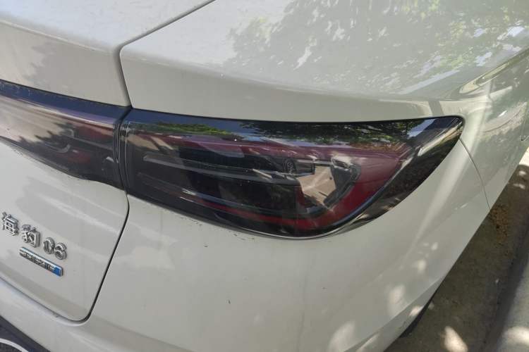 Used BYD Seal 06 New Energy 2025 DM-i Smart Drive 120KM Deluxe Model Right Rear Taillight