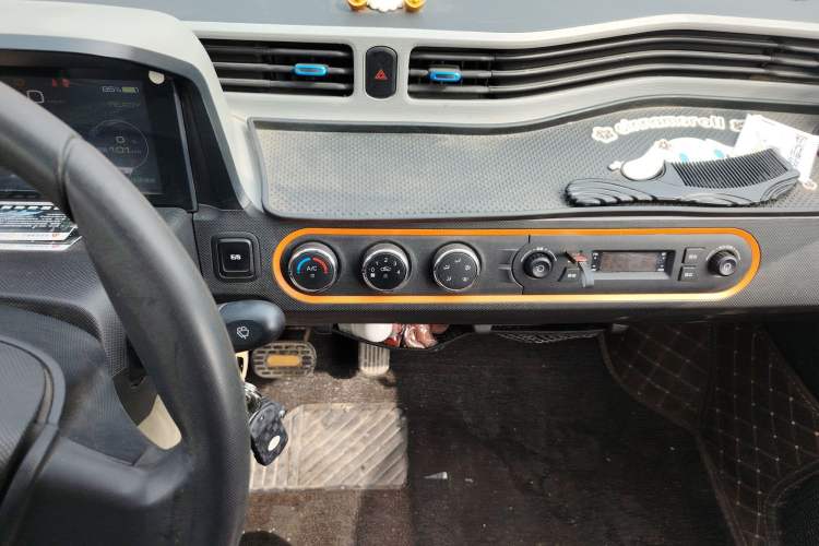 Used Wuling Hongguang MINIEV 2020 Freedom Version Lithium Iron Phosphate
