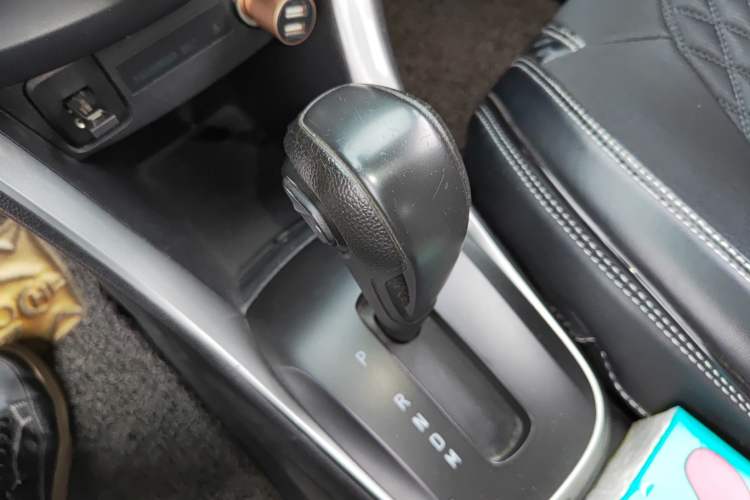 Used Chevrolet Trax 2017 1.4T Automatic Two-Wheel Drive Comfort Version Gear Lever