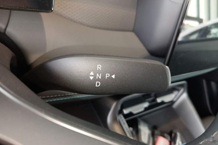 Used BYD Qin PLUS  Gear Lever