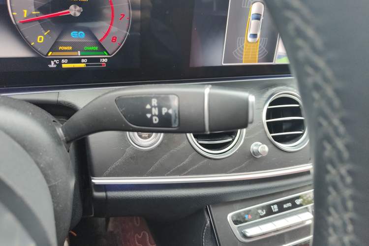 Used Mercedes-Benz E-Class 2019 E 260 L Sport Edition Gear Lever