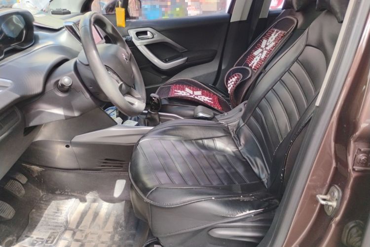 Used Peugeot 2008 2014 1.6L Manual Fashion Edition
