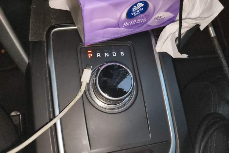 Used Land Rover Discovery Sport 2017 2.0T HSE Gear Lever