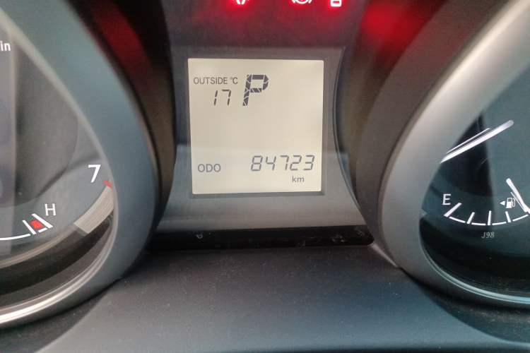 Used Toyota Prado 2016 2.7L Automatic Standard Edition Odometer Close Up