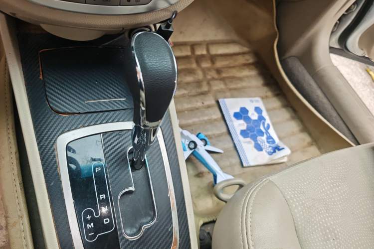 Used Buick Excelle 2015 1.5L Automatic Classic Model
