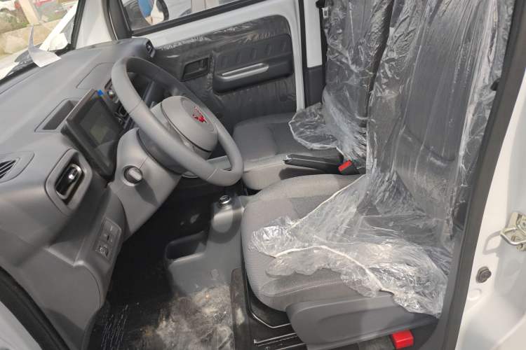 Used Wuling Zhiguang New Energy 2025 Comfort Model Left Front Seat
