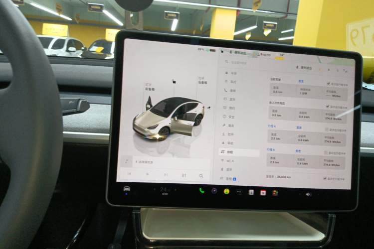 Used Tesla Model Y 2023 Long-Range All-Wheel-Drive Version
