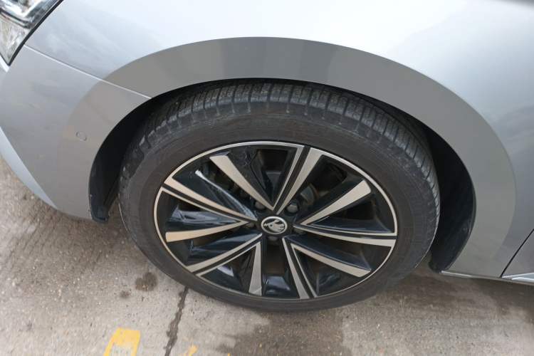 Used Skoda Superb 2023 Facelifted TSI280 DSG Luxury Edition Exterior 4