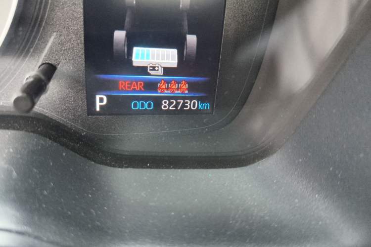 Used Toyota Levin 2019 Dual-Engine 1.8H E-CVT Luxury Edition China VI Standard Odometer Close Up