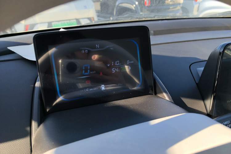 Used CHANGAN NEVO Lumin 2026 Model Treasure Edition 205km Passionate Beige Ningde Instrument Cluster