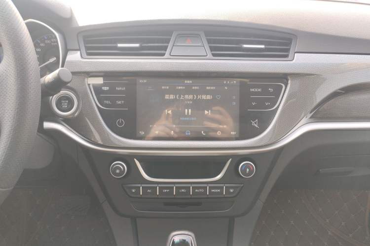 Used Geely Auto Emgrand 2017 Sedan Million Edition 1.5L CVT Upward Connectivity Version