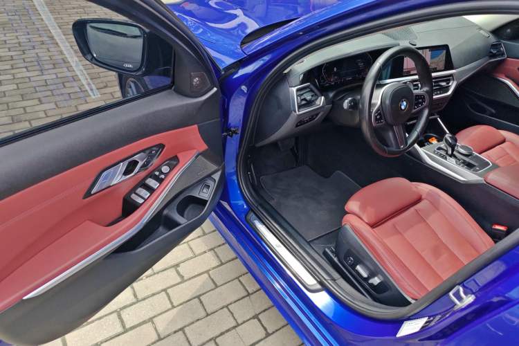 Used BMW 3 Series 2021 325i M Sport Night Edition package
