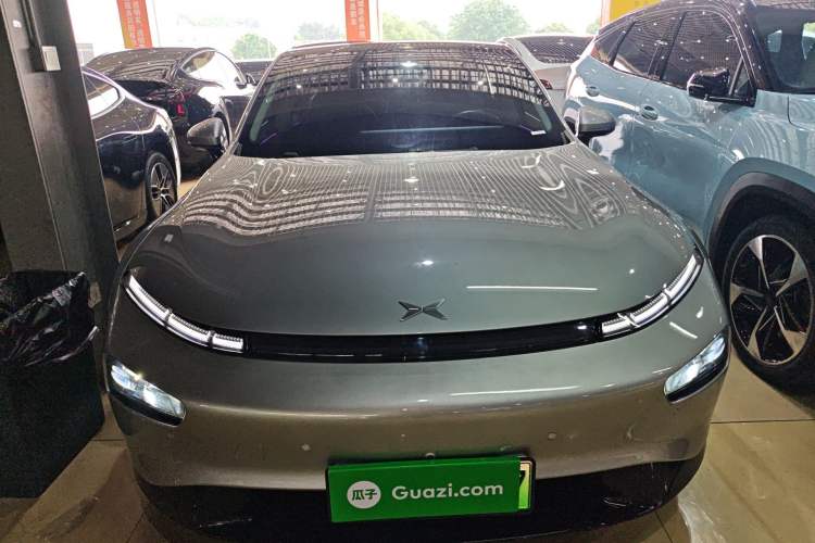 Used XPeng P7 2023 586E Front