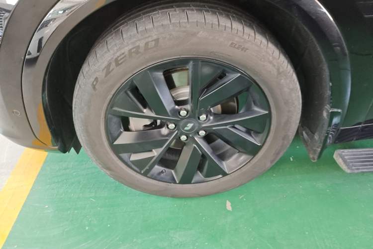 Used Li Auto L7 2023 Pro Model
