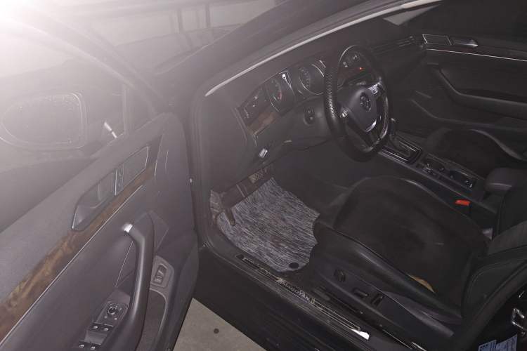 Used Volkswagen Magotan 2018 330TSI DSG Luxury Model Driver Seat