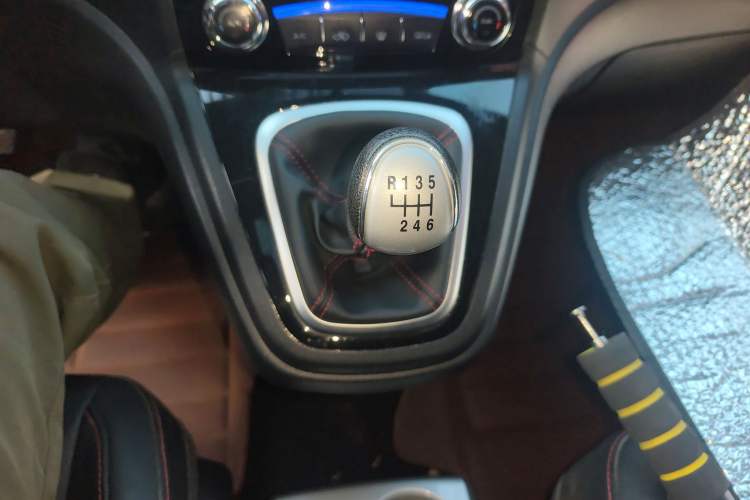 Used Haval H6 2016 Upgraded Model 1.5T Manual Two-Wheel Drive Elite Version