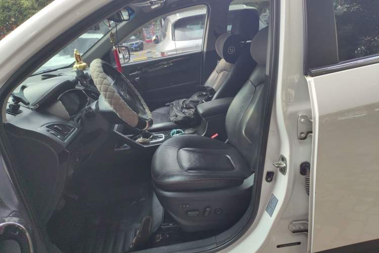 Used JAC Group Refine S5 2015 1.5T Automatic Luxury Smart Model