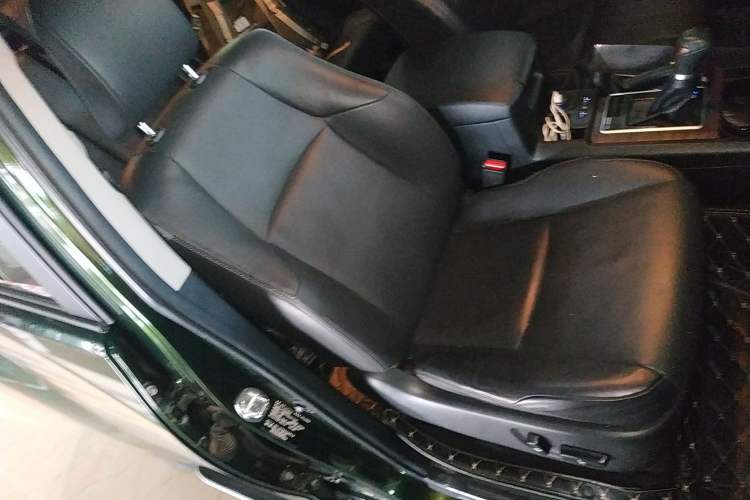 Used Toyota Prado 2018 3.5L Automatic TX-L Right Front Seat