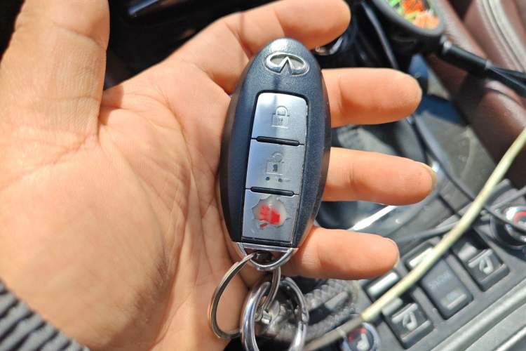 Used Infiniti QX50 2013 2.5L 4x4 Elegant Edition
