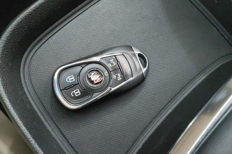 Used Buick GL8 2022 ES Landtrek 653T Luxury Edition
