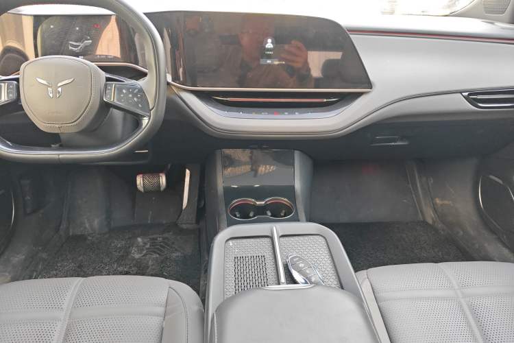 Used Hongqi EH7 2024 690 Pro
